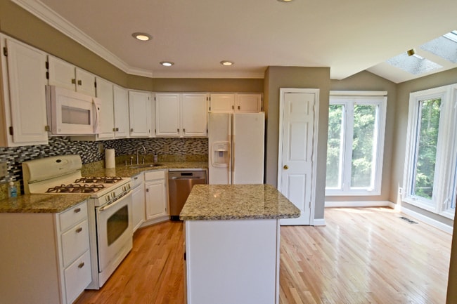 Building Photo - 6084 Joust Ln