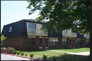 Betty Jo Apartments - Betty Jo Apartments