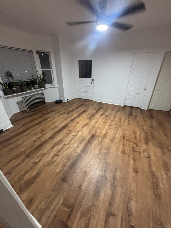Photo - 341 Woodstock Ave Unidad Floor 1