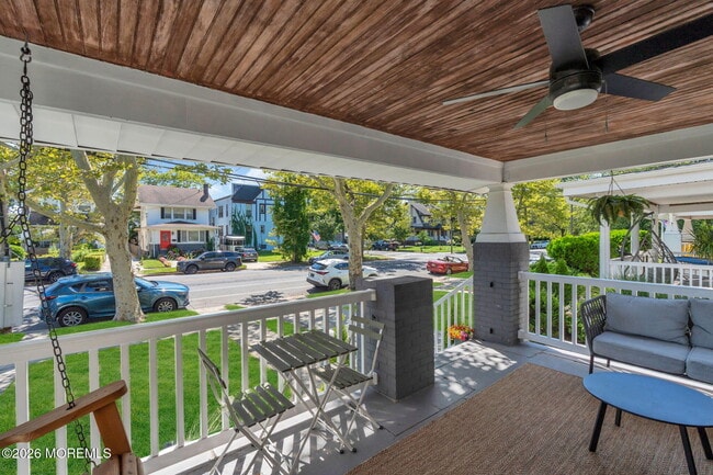 917 4th Ave