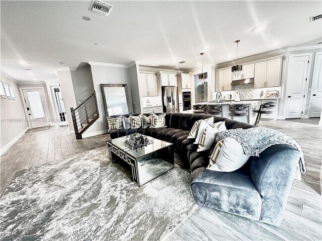 Photo - 4022 Large Leaf Ln