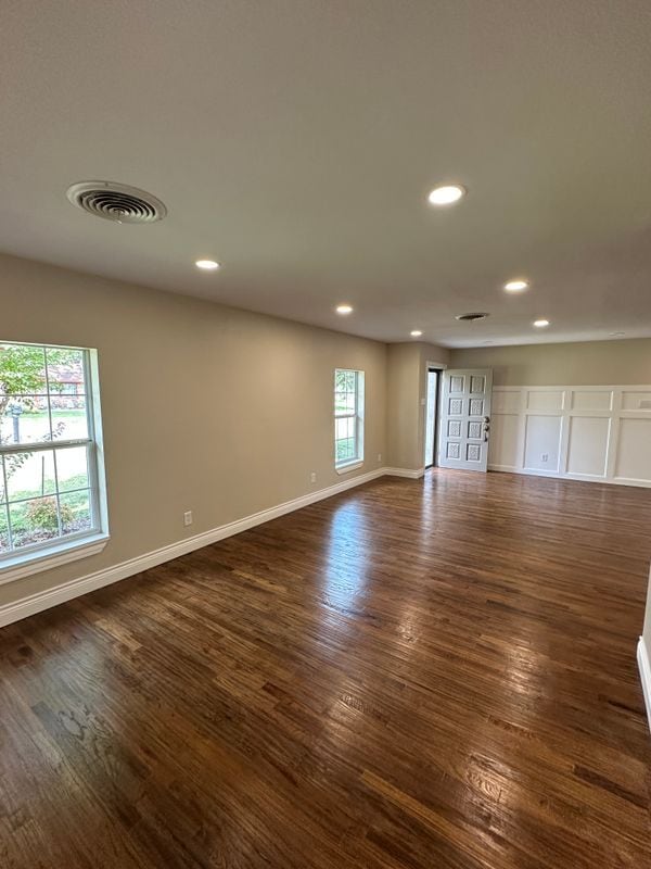 Photo - 104 Kingswood Dr