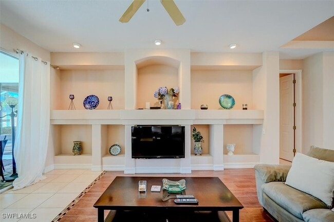 Photo - 5613 Harbour Cir