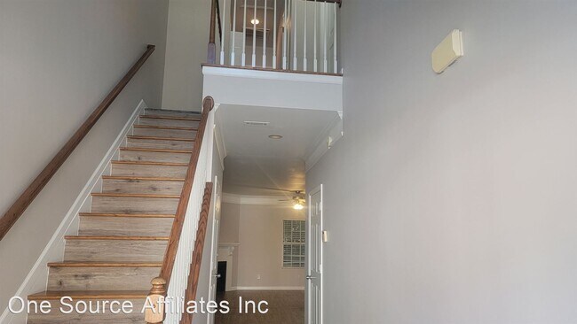 Photo - 2 br, 2.5 bath House - 5050 Lower Elm Street
