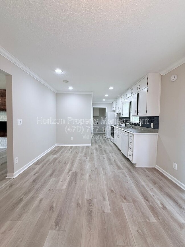 Photo - 5035 Merlin Dr