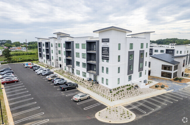 Building Photo - The Overture Apartments