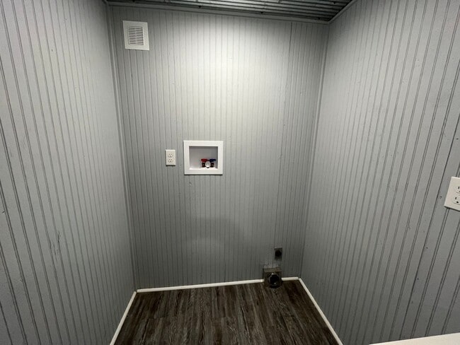 Photo - 1/1 Tinyhouse Cabin in Southside Unidad 16