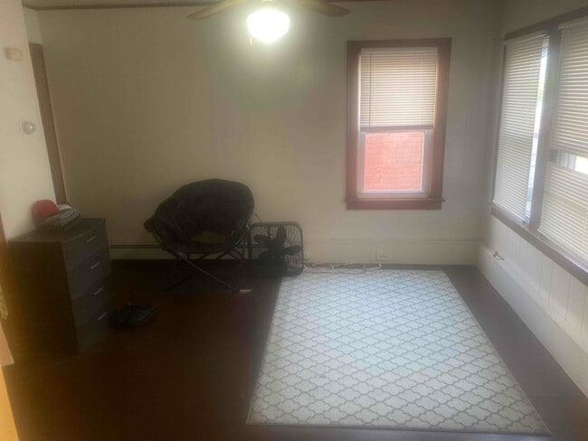 Photo - 132 Pike St Unidad 2