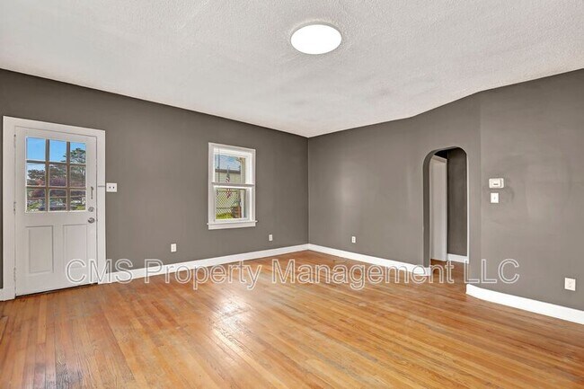 Photo - 44 Dover Ave Unit C