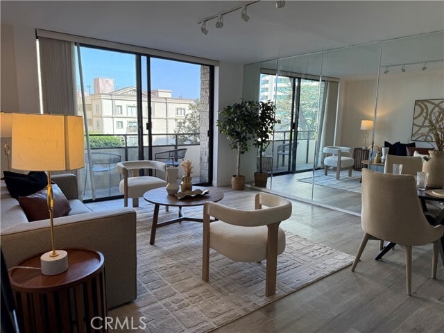 Building Photo - 10535 Wilshire Blvd Unit 612