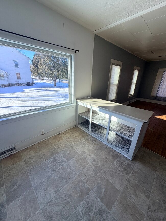 Photo - 610 Mill St Unit 610 Lower