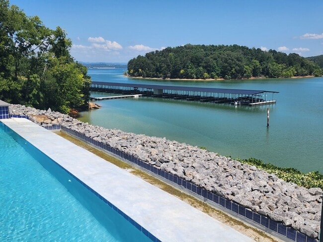 Building Photo - 154 Lakeshore Bay Dr