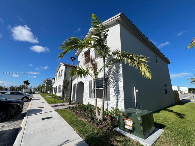 Photo - 2711 SE 16th Ave