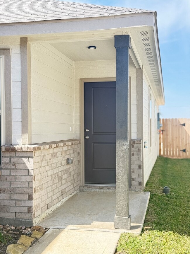 Photo - 21611 Desert Lilly Rd