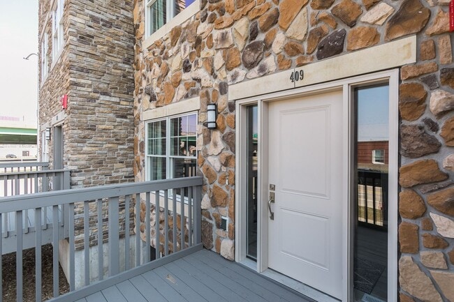 Photo - Fully Furnished Townhome Blocks Away From Downtown