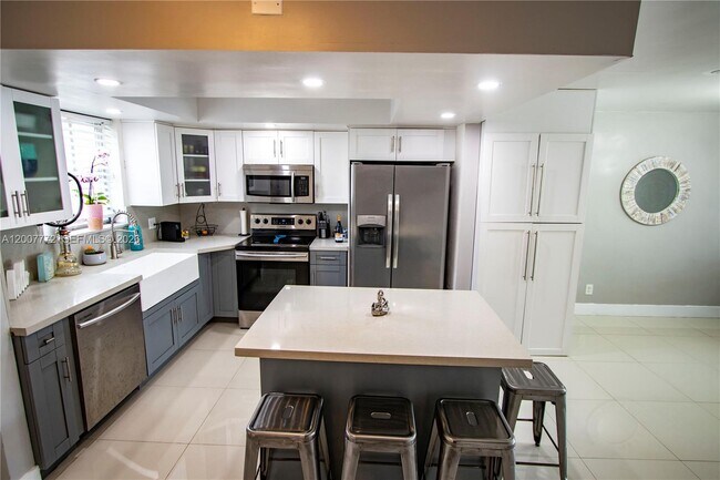 Photo - 2117 NE 123rd St