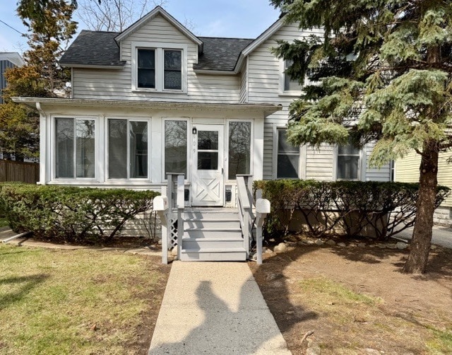 Building Photo - 609 1st St Unit 1