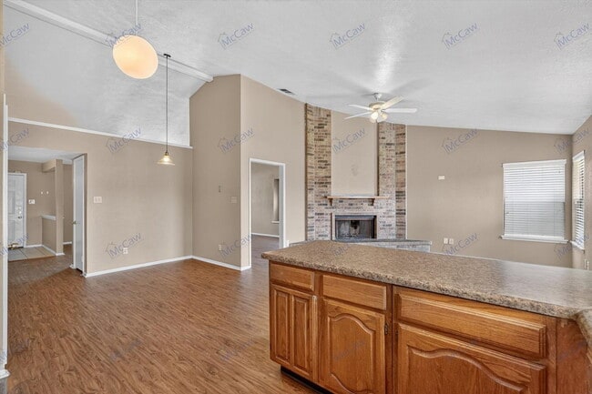 Photo - 521 Weaver St