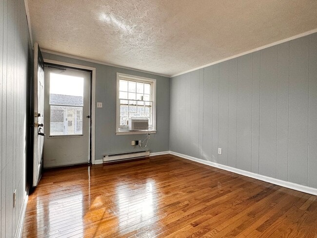 Photo - 1502 6th St SE Unit A