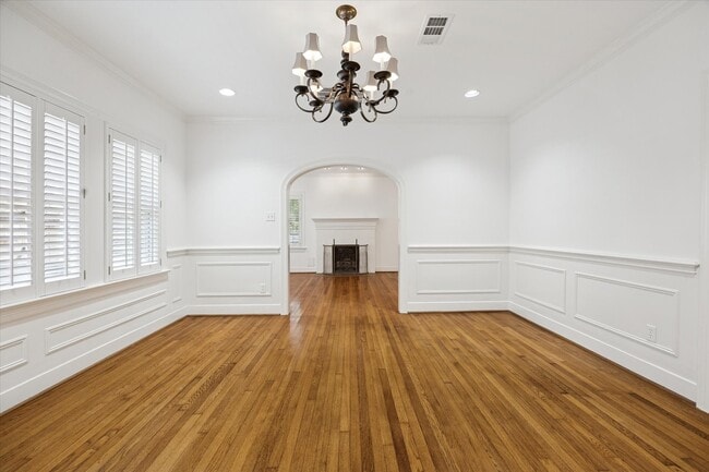 Photo - 2807 Lafayette St