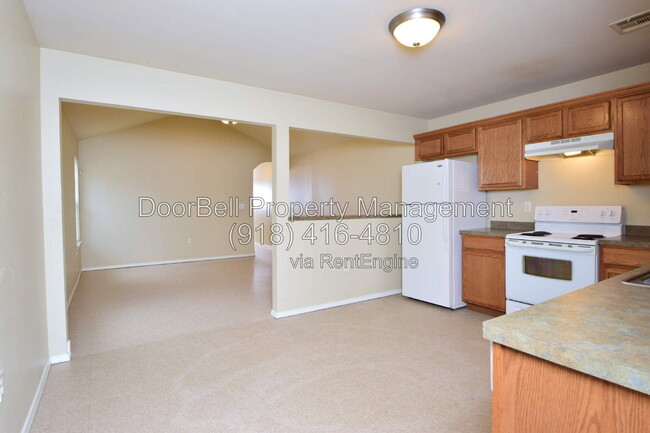 Photo - 6009 S Madison Pl