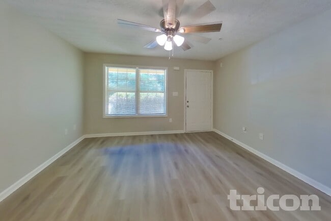 Photo - 1030 Weatherwood Pl NE