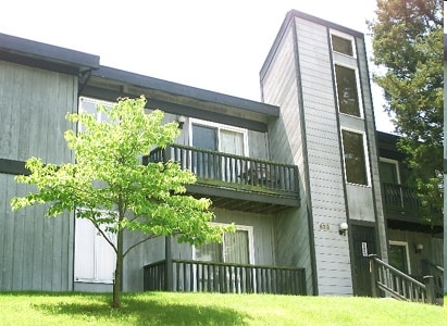 Woodlander Apartments