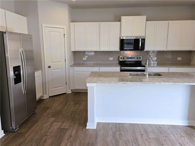 Photo - 5539 Rosehall Pl