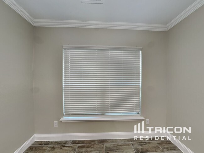 Photo - 210 Morning Glory Pl