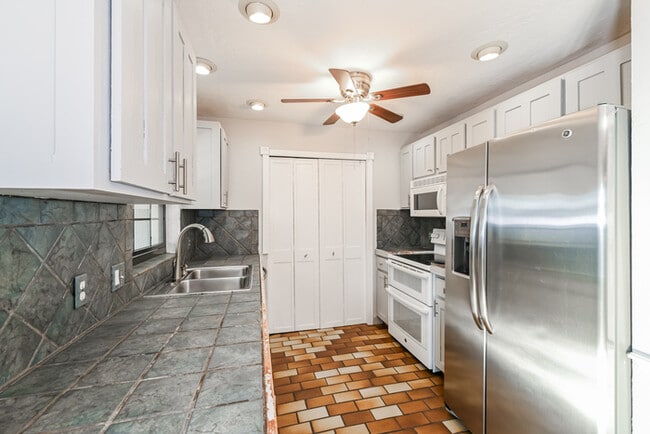 Photo - 7286 Jonas Rd