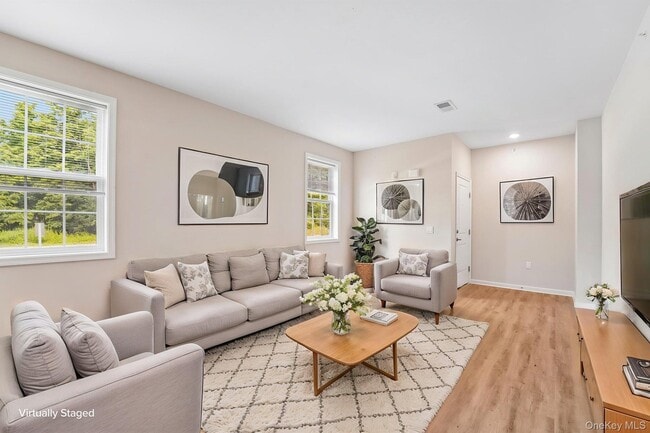 226 Tower Ridge Cir