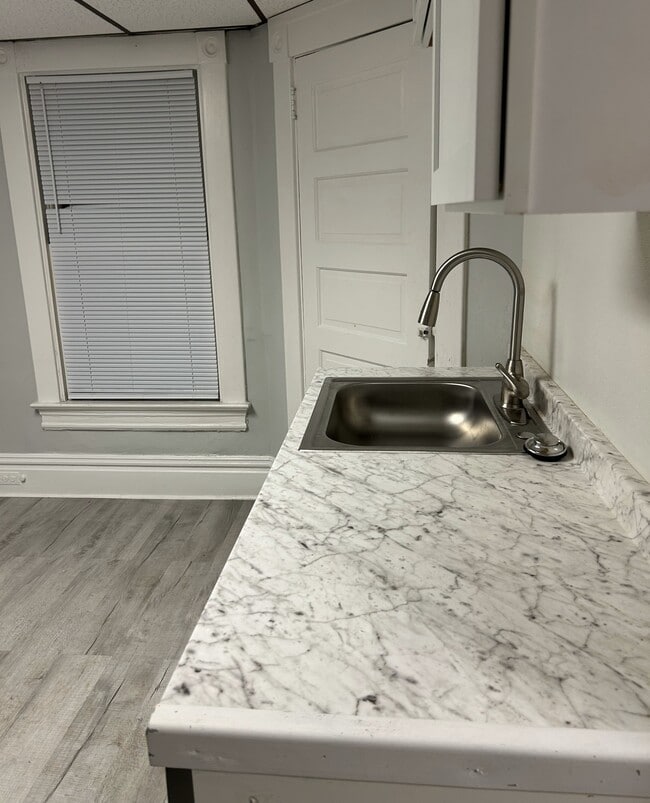 712 Spring St Unit 1st Floor