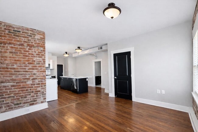 Photo - 1011 S 30th Avenue