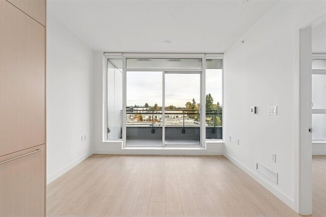 Photo - 13675-1107A 107A Ave Unit 1001