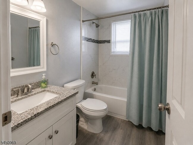 42 Lake St Unit 1
