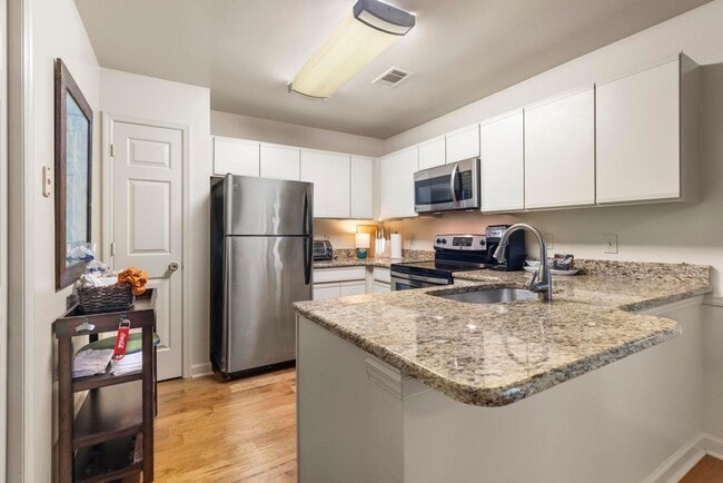 Photo - 2 Bedroom 2 Bath duplex in Auburn Now Available!