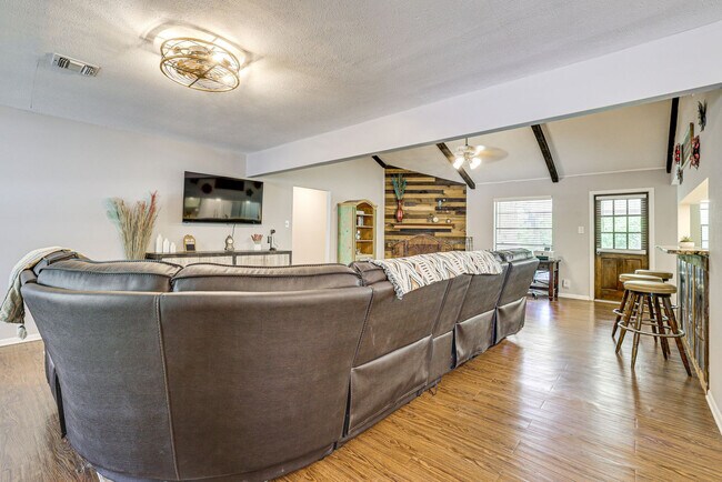 6222 Madeleine Dr Unit SI ID1546069P