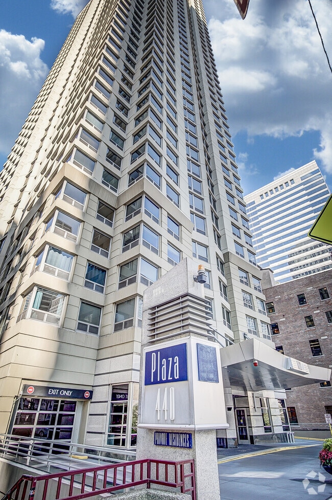 Building Photo - 440 N Wabash Ave Unit 407 Rental