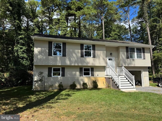 Photo - 845 Whispering Pine Cir House