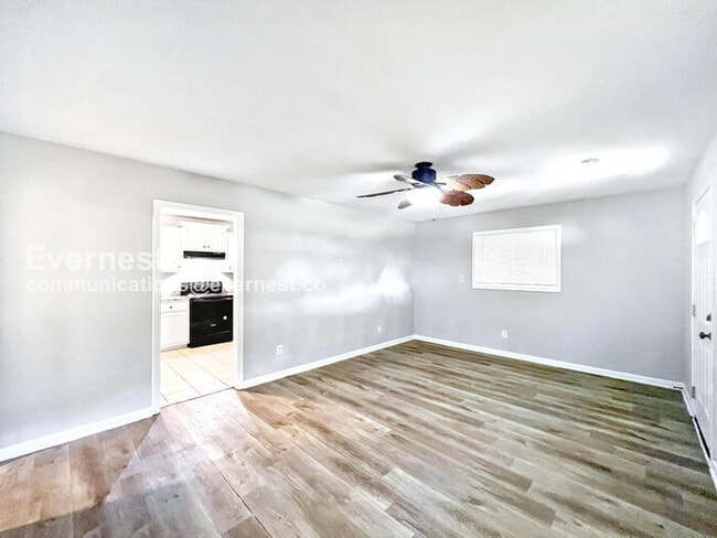 Photo - 8614 Bunker Hill Dr