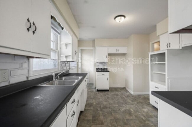 Photo - 3337 Houston St