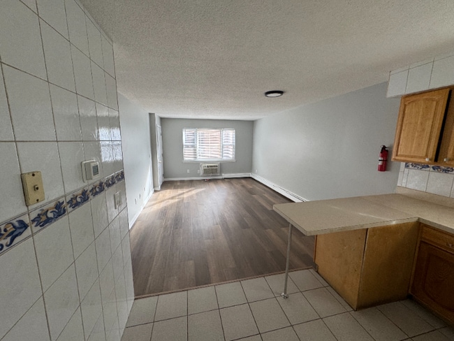 Photo - 30 Pergola Ave Unidad B1A1