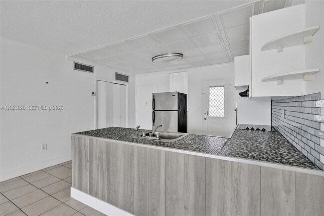 Photo - 2920 Point E Dr Unit N408