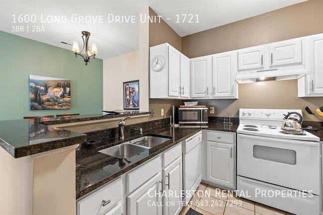 Photo - 1600 Long Grove Dr