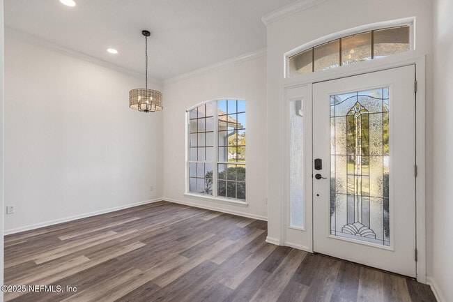 Photo - 737 Hazelmoor Ln