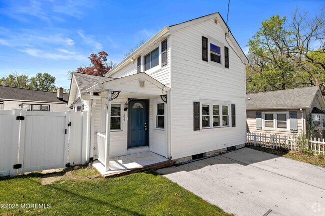Building Photo - 195 Norwood Ave Rental