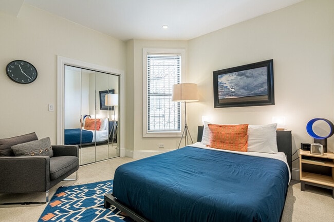 Photo - 2947 W Logan Blvd Unidad ID1255600P