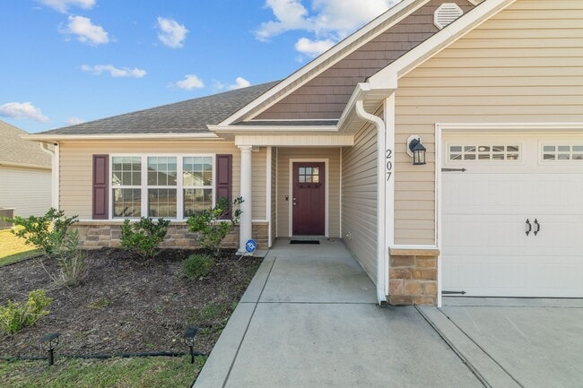 Photo - 3 Bedroom 2 Bathroom Home in Onslow Bay!