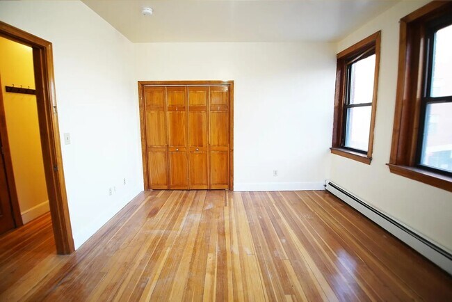 Photo - 369 Centre St Unit 2