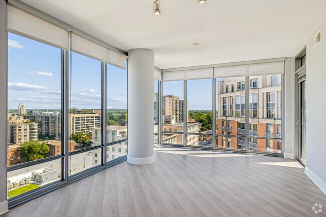 2BR, 2BA - 1,086SF - Living Room
